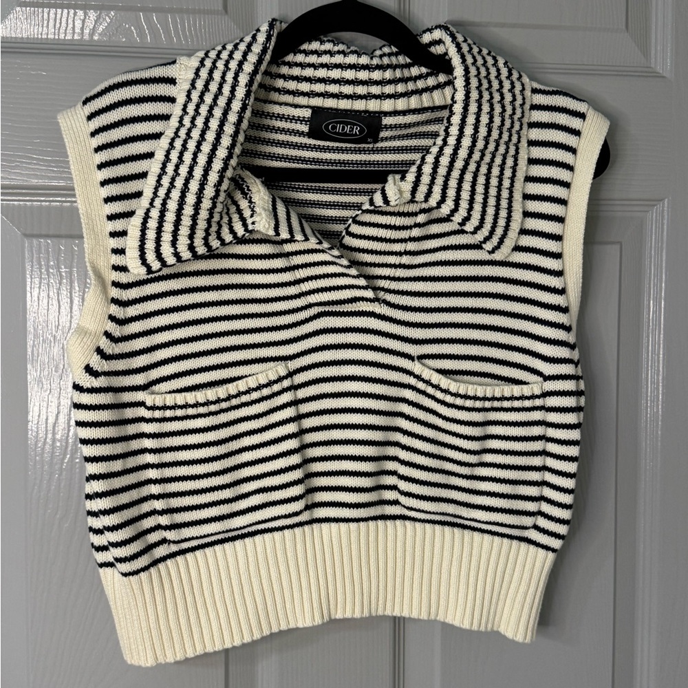 Cider| Black and White |Striped Knit  Sweater Vest| XL